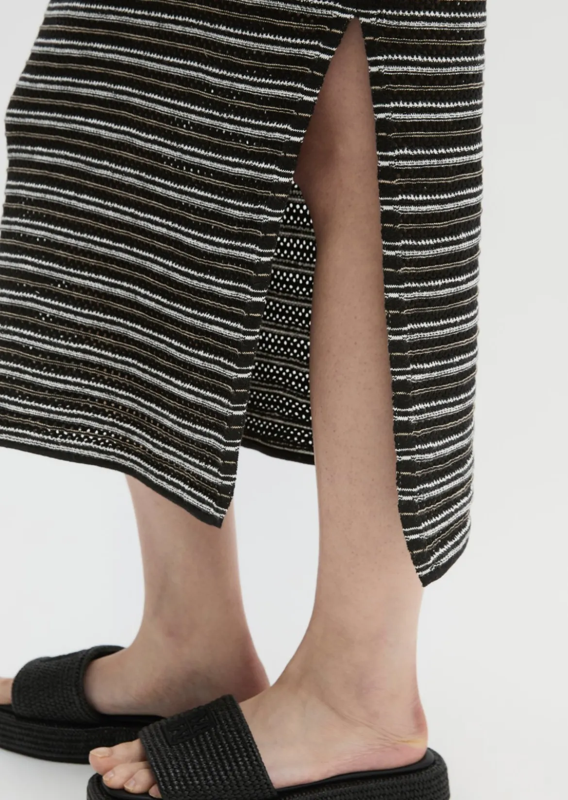 Ajour-Kleid slim aus Baumwolle-Leinen-Mix