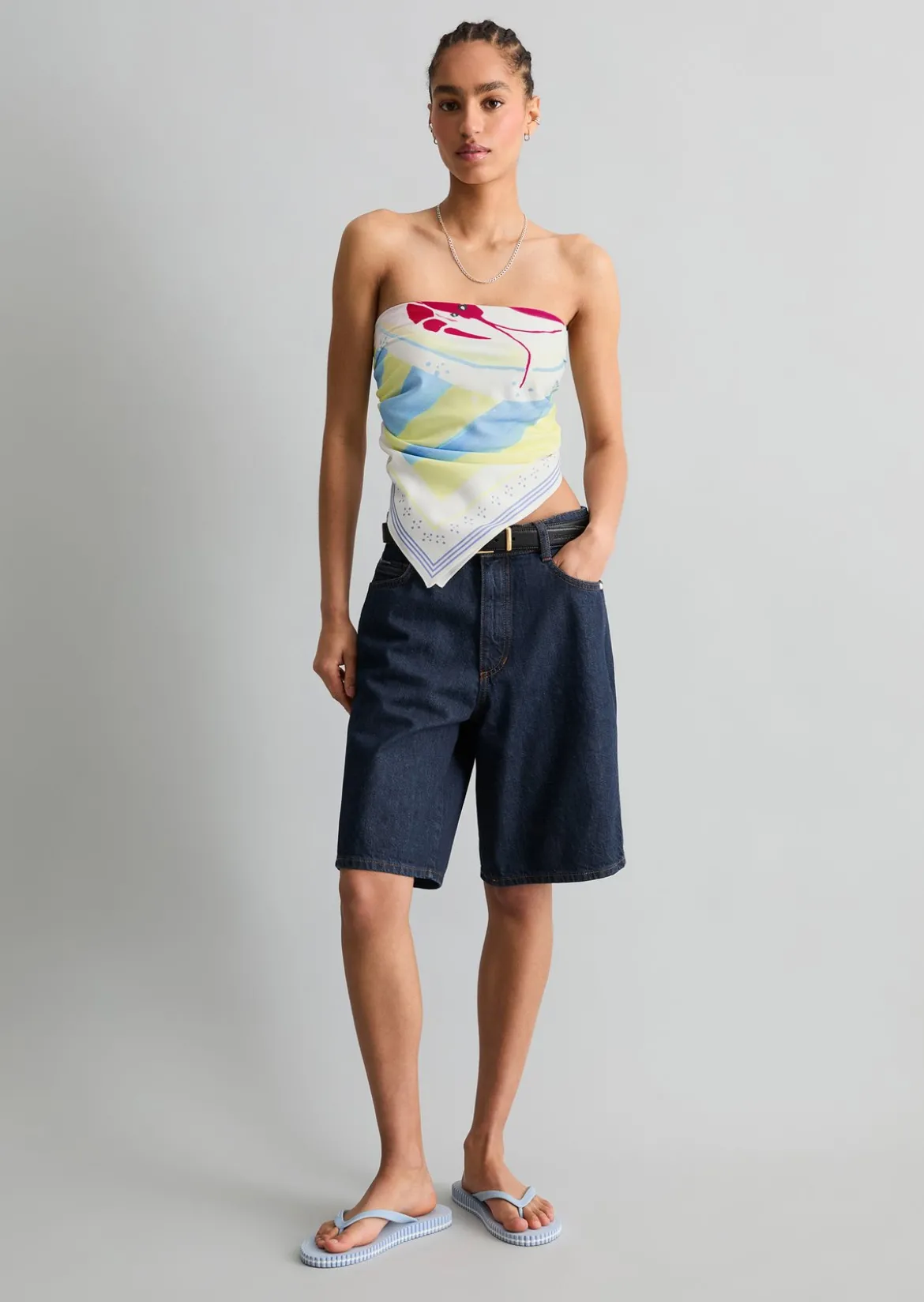 Bermuda Model Jonnda relaxed aus Rigid Denim ohne Elasthan