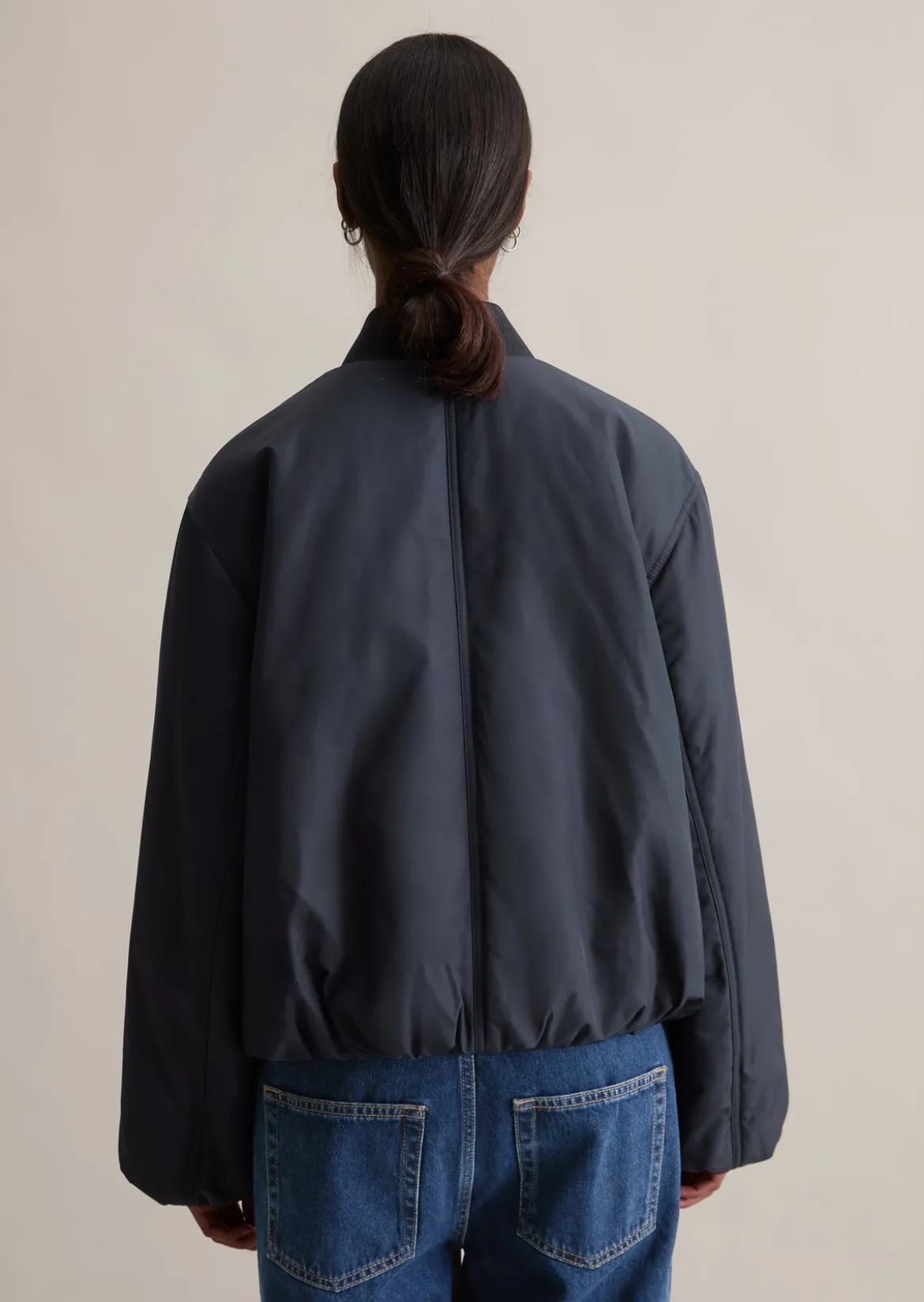 Blouson im Aviator-Stil relaxed cropped aus recyceltem Polyester