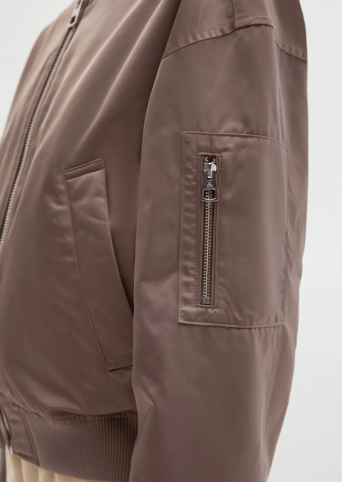 Blouson im Aviator-Stil regular aus recyceltem Shiny-Polyester-Twill