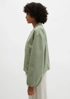 Blouson im Aviator-Stil regular cropped aus recyceltem Polyester