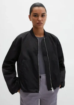 Blouson im Aviator-Stil regular cropped aus recyceltem Polyester