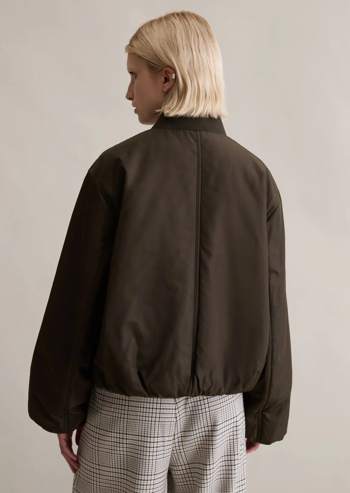 Blouson im Aviator-Stil relaxed cropped aus recyceltem Polyester