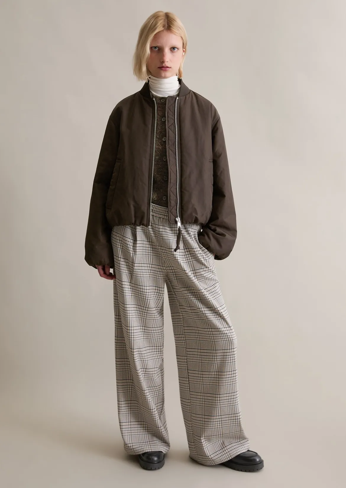 Blouson im Aviator-Stil relaxed cropped aus recyceltem Polyester