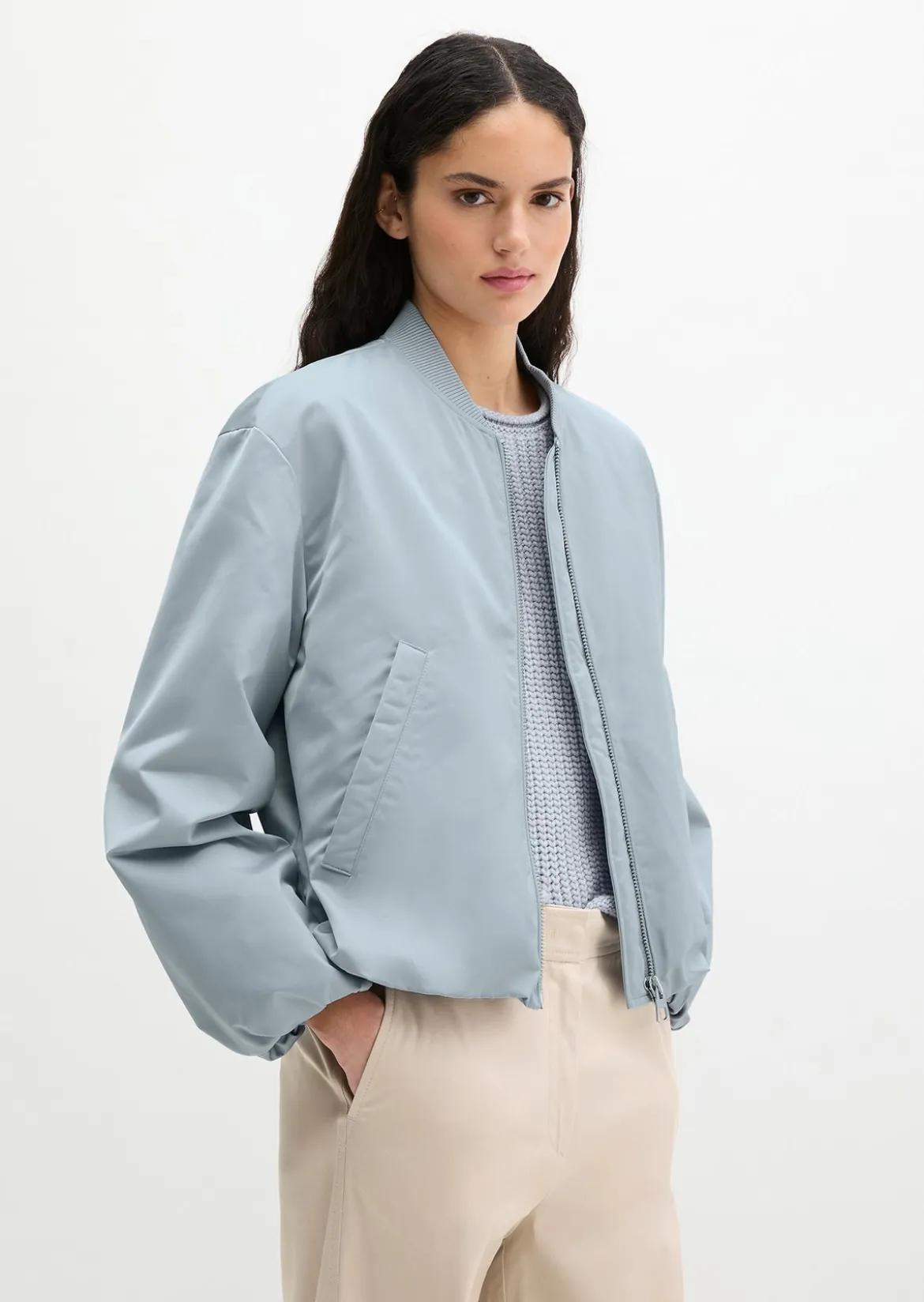 Blouson im Aviator-Stil regular cropped aus recyceltem Polyester