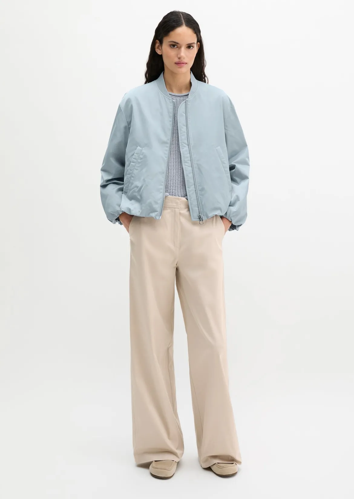 Blouson im Aviator-Stil regular cropped aus recyceltem Polyester