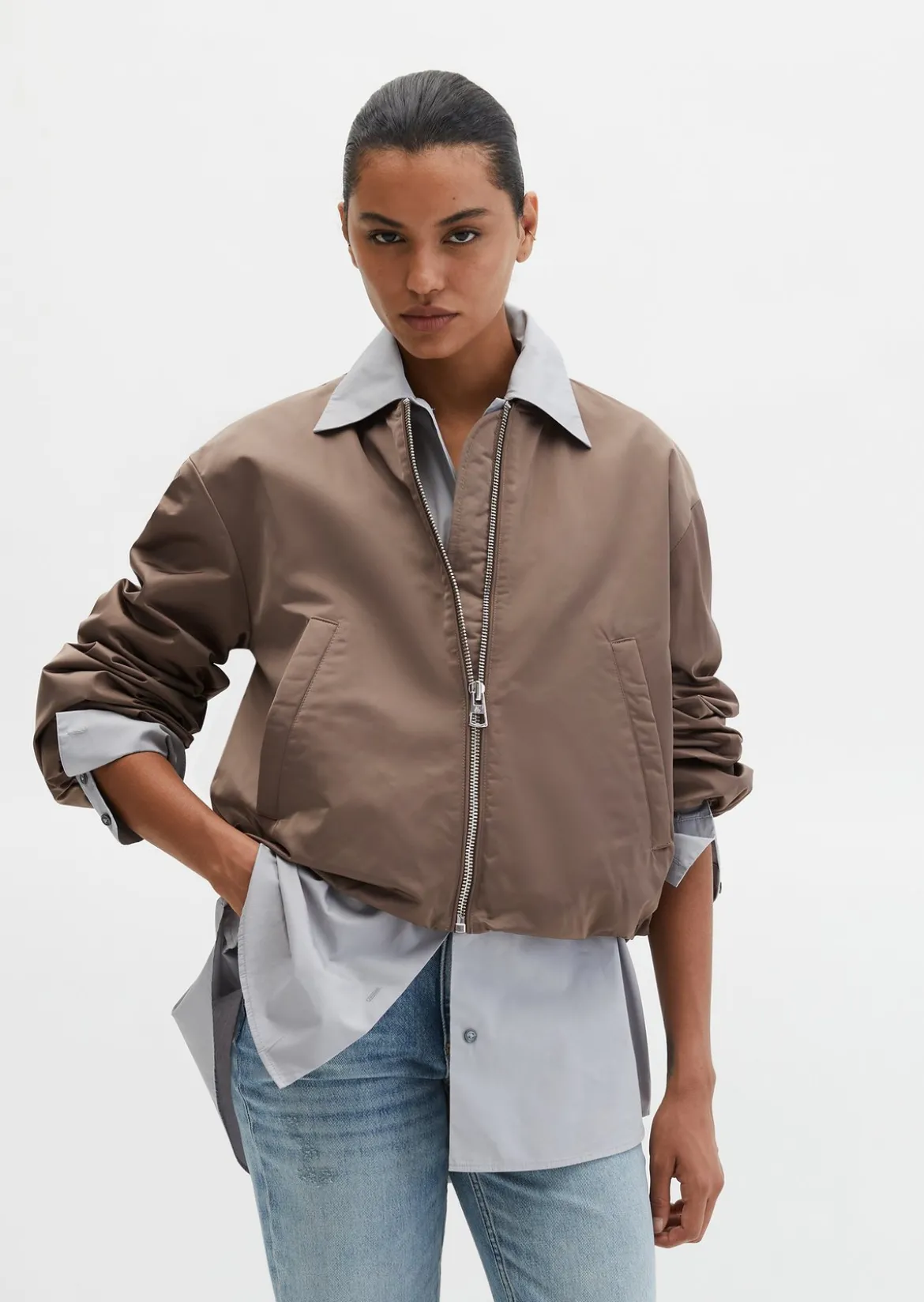 Blouson im Aviator-Stil regular cropped aus recyceltem Polyester