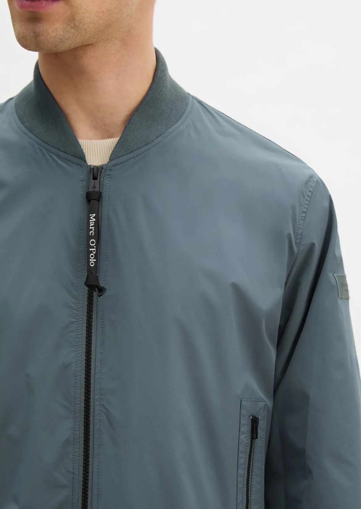 Blouson regular aus wasserabweisendem Recycling-Material