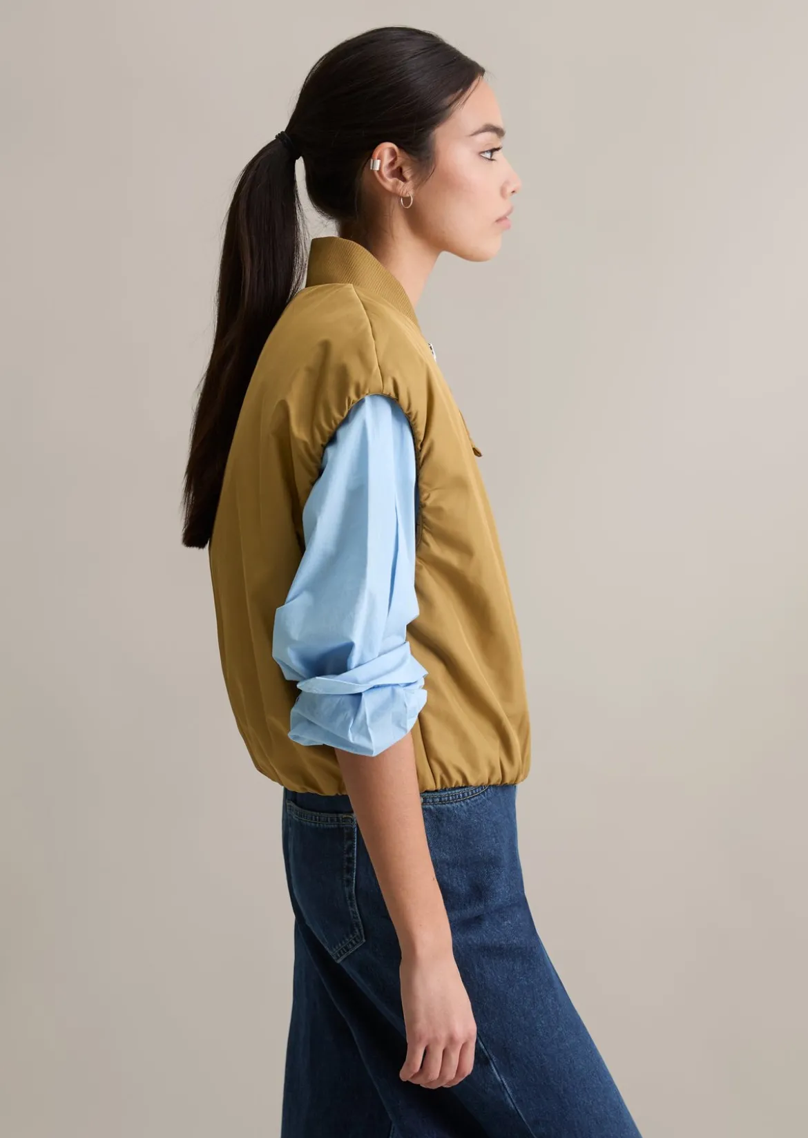 Blouson-Weste im Aviator-Stil relaxed cropped aus recyceltem Polyester