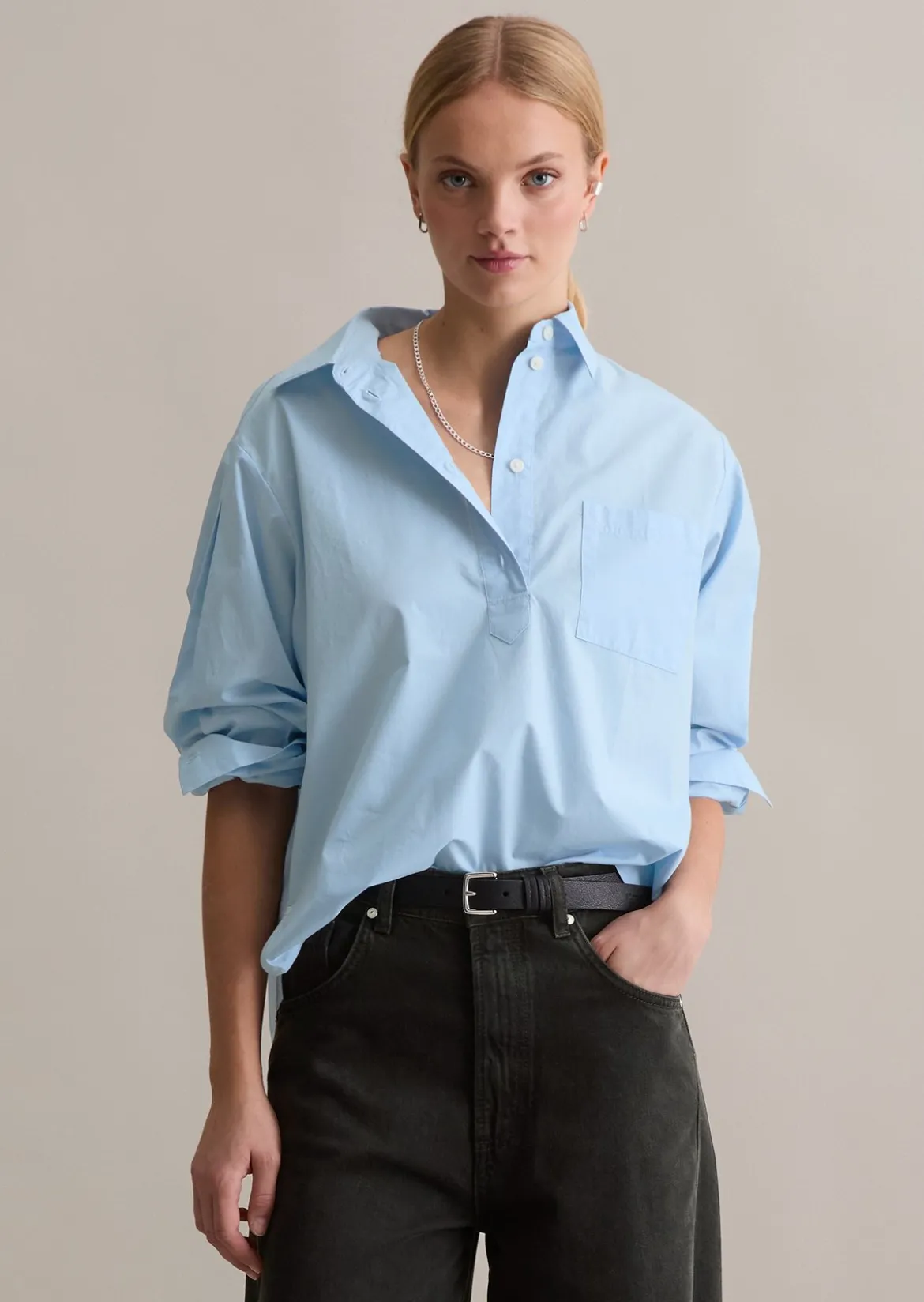 Bluse im Polo-Stil relaxed aus softem Popeline