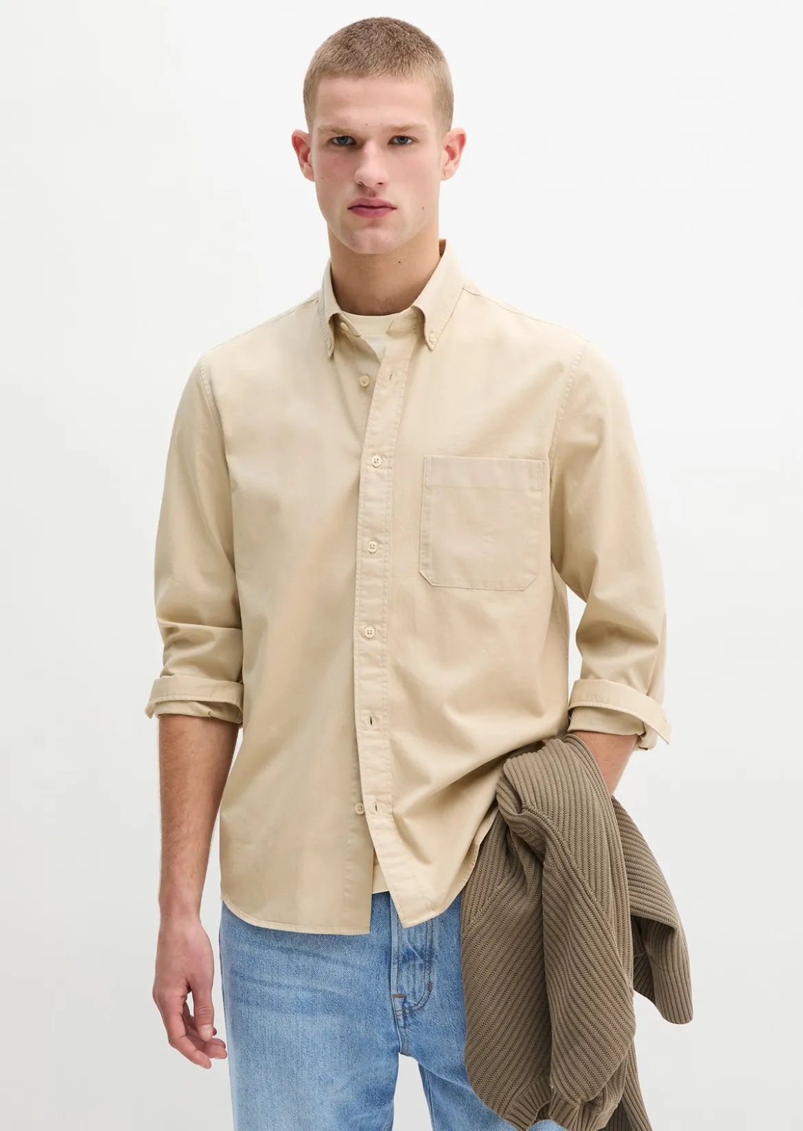 Button-Down-Hemd regular mit recycelter Baumwolle