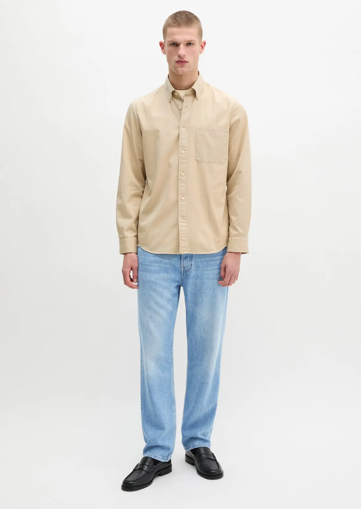 Button-Down-Hemd regular mit recycelter Baumwolle