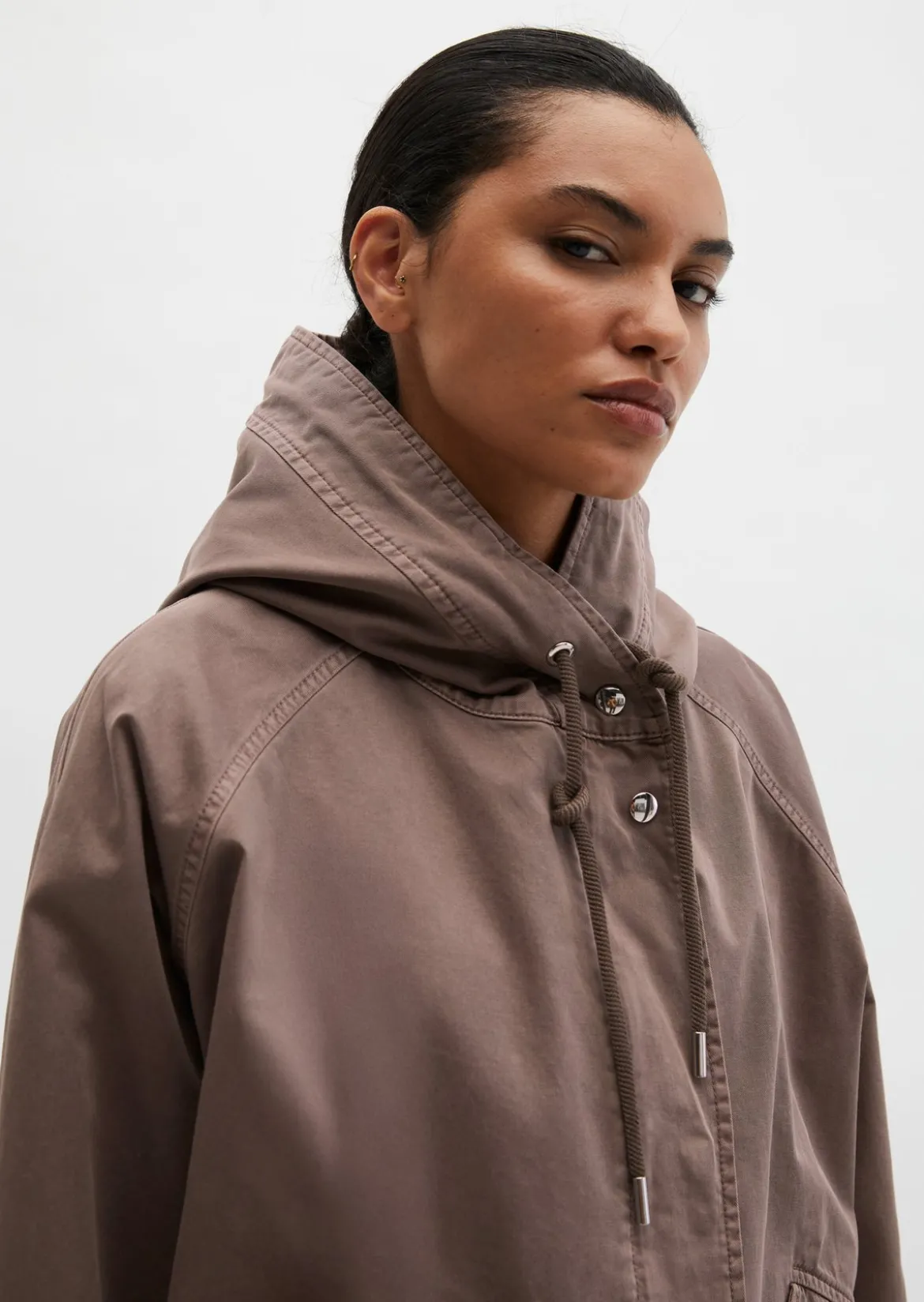Cape-Jacke mit Kapuze relaxed garment-dyed aus Organic Cotton-Twill