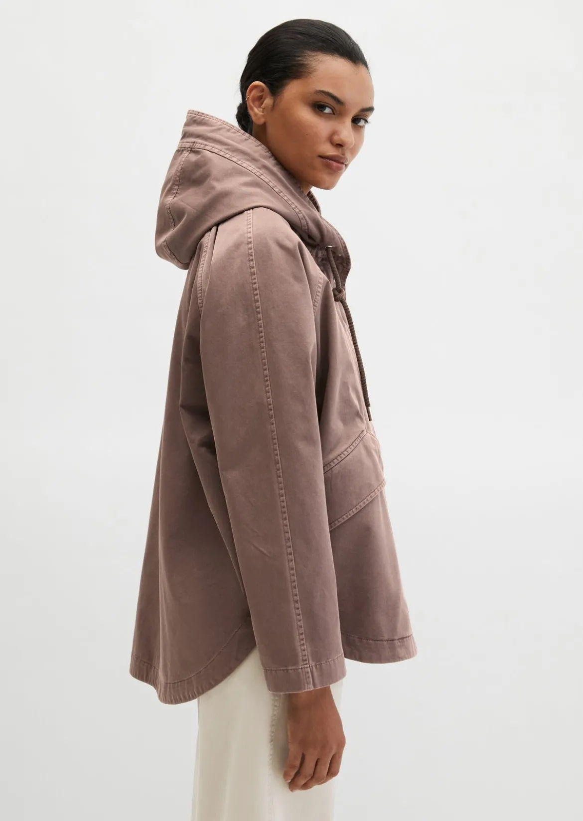 Cape-Jacke mit Kapuze relaxed garment-dyed aus Organic Cotton-Twill
