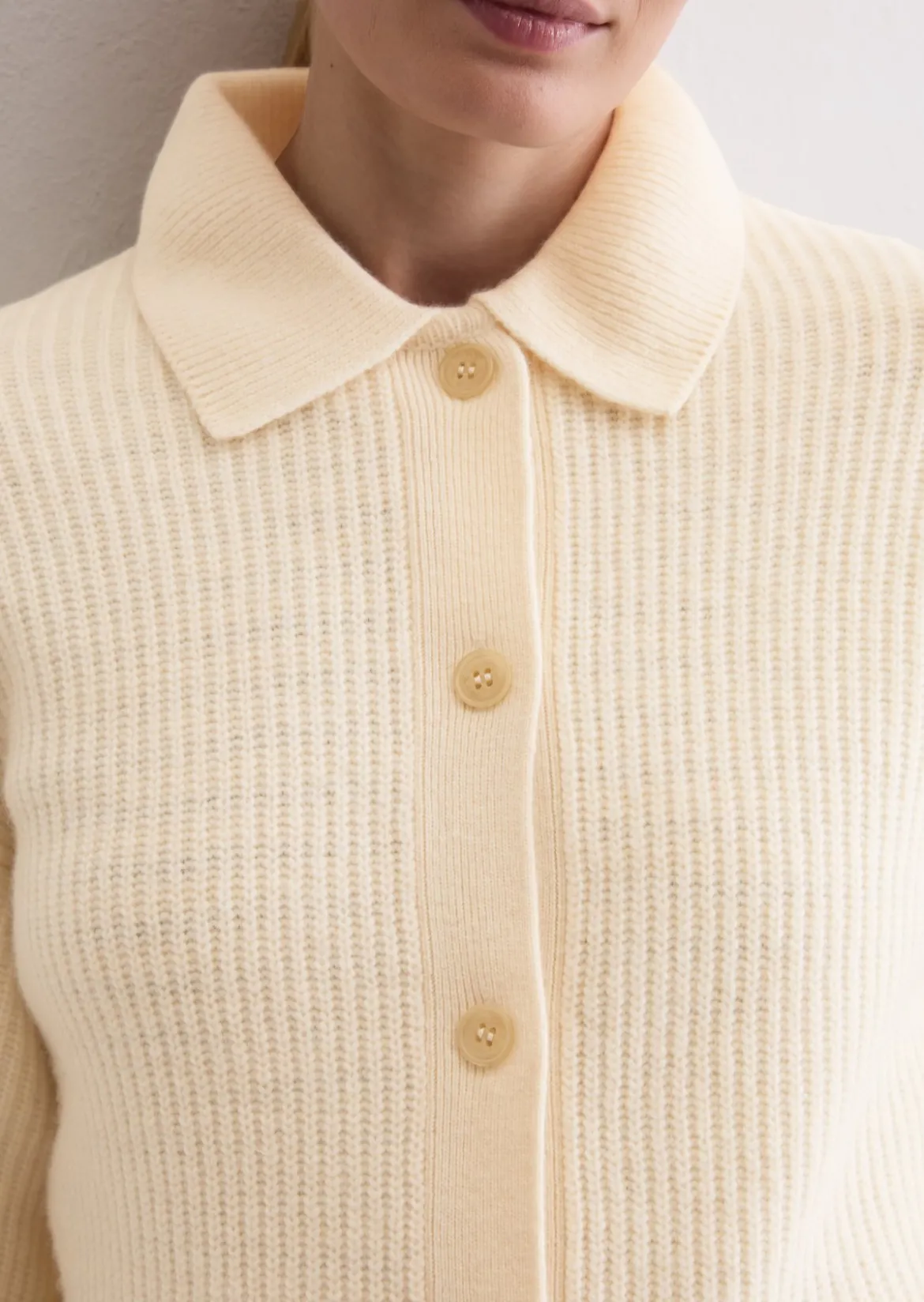 Cardigan relaxed aus weichem Merinowolle-Mix
