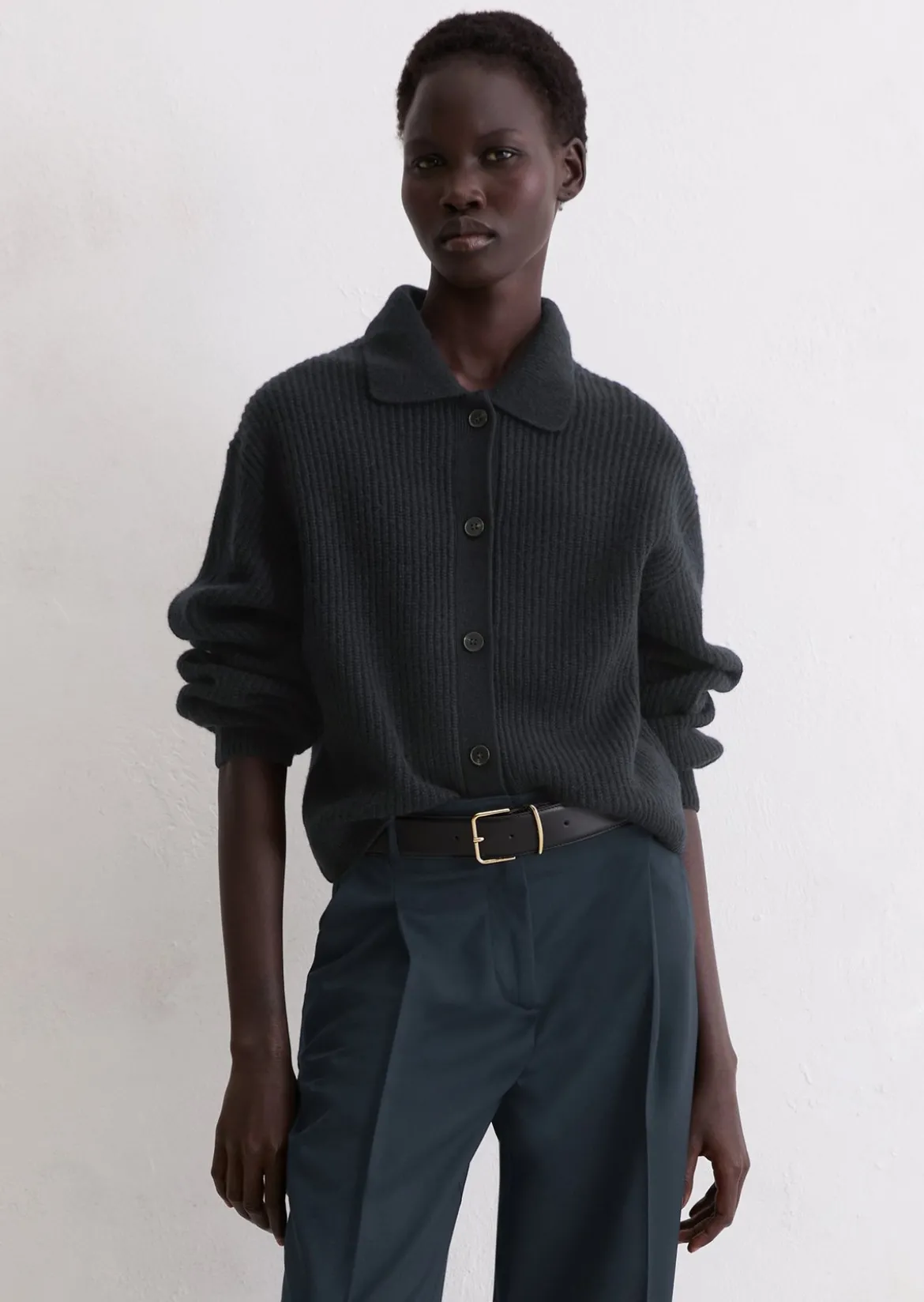Cardigan relaxed aus weichem Merinowolle-Mix