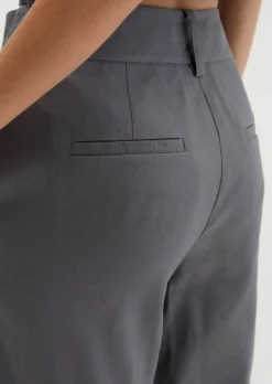 Chino flared aus Viskose-Leinen-Stretch