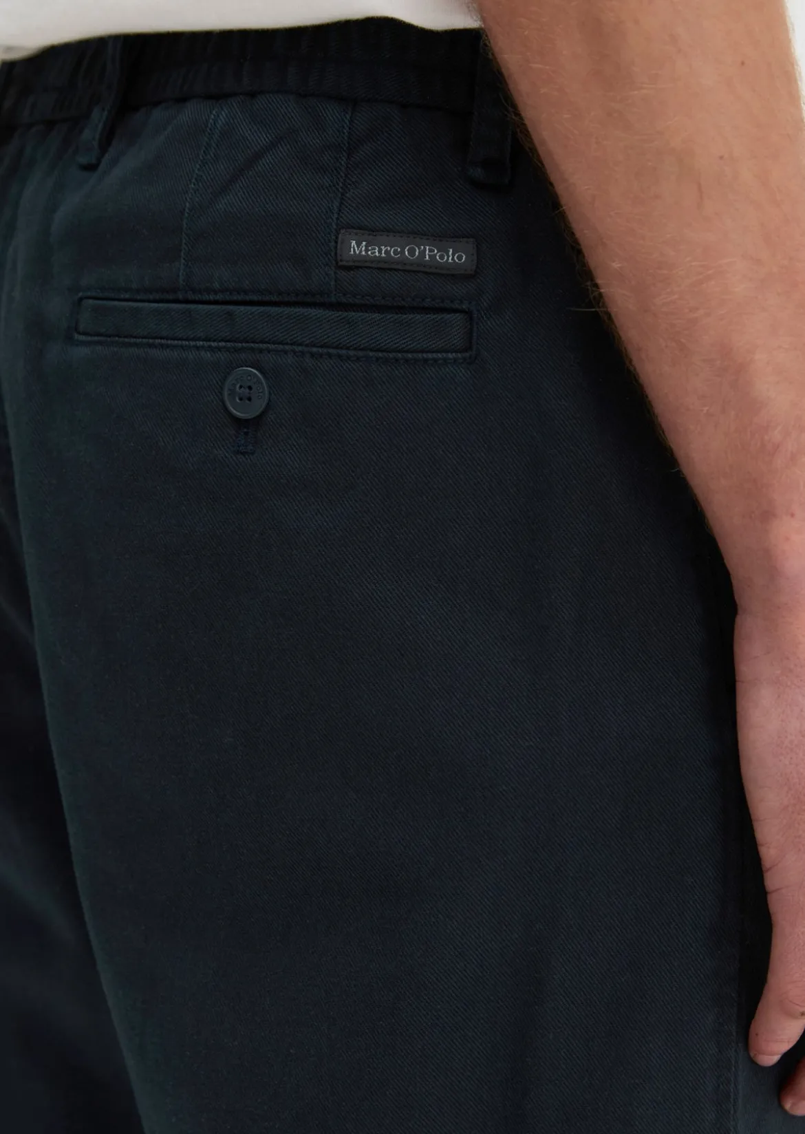 Chino Model Belsbo Jogger relaxed aus TENCEL™Lyocell und Bio-Baumwolle