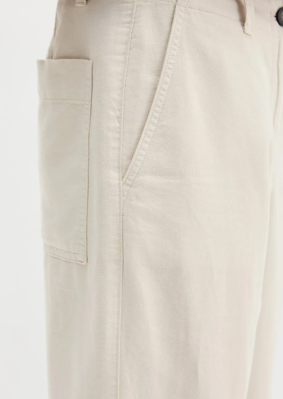 Chino Model Lande wide aus Organic Cotton-Lyocell-Leinen-Mix