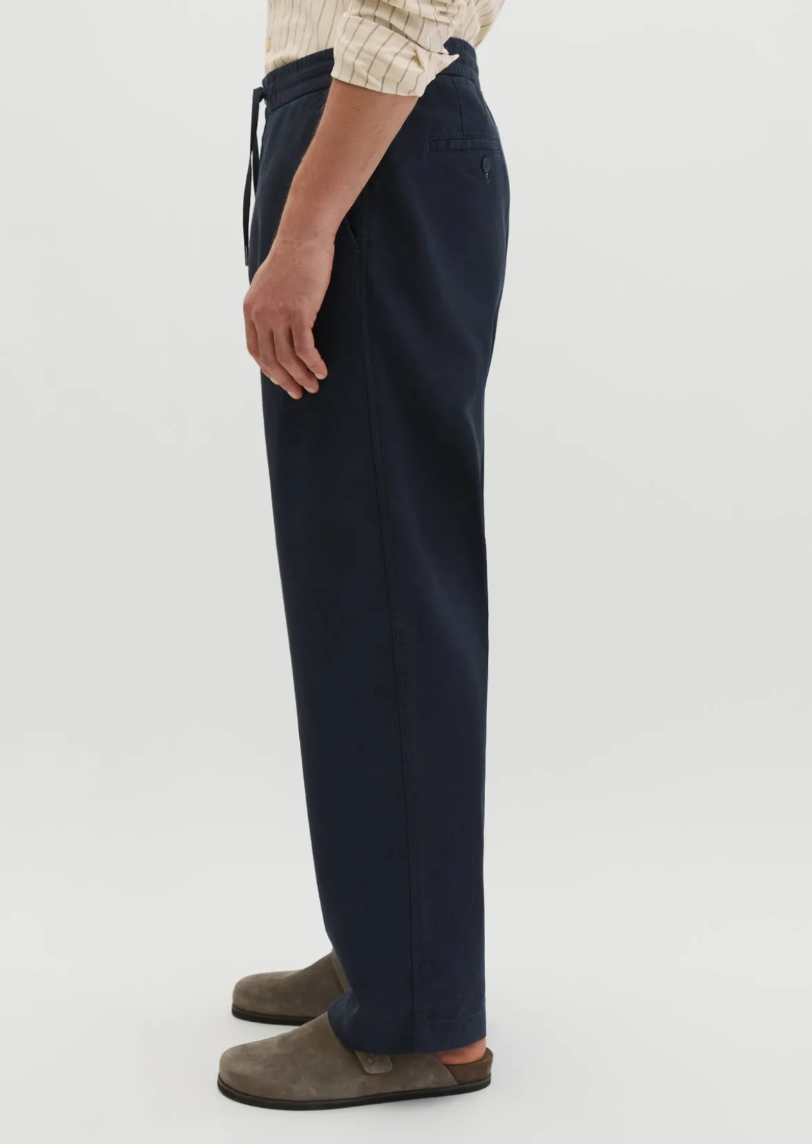 Chino Model Mossbo Jogger wide aus TENCEL™ Lyocell -Leinen-Mix
