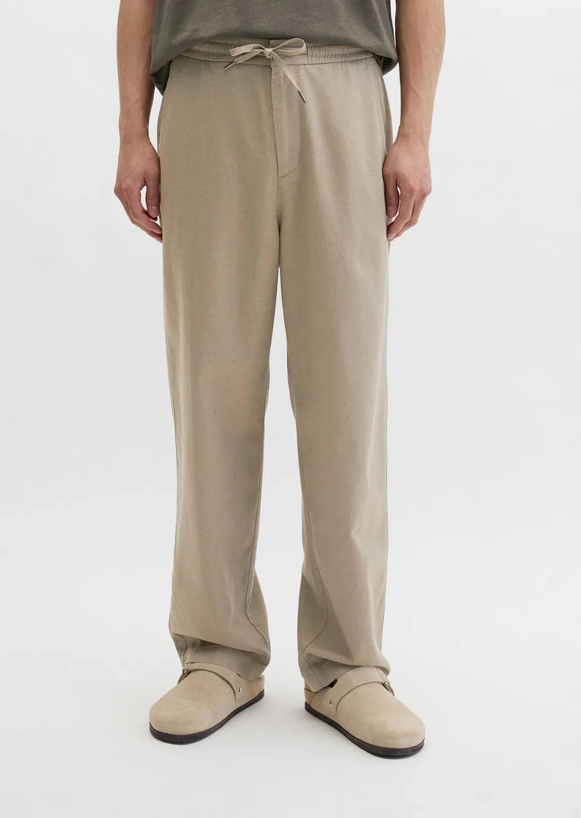 Chino Model Mossbo Jogger wide aus TENCEL™ Lyocell -Leinen-Mix