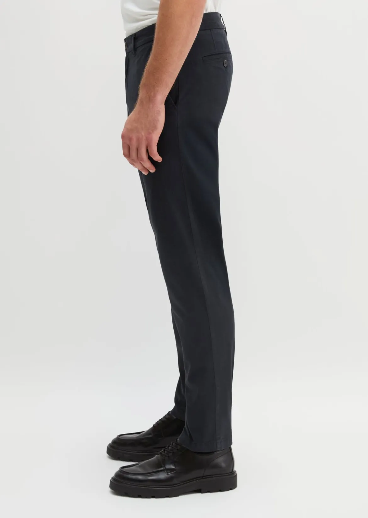 Chino Model Osby tapered aus Bio-Baumwoll-Mix