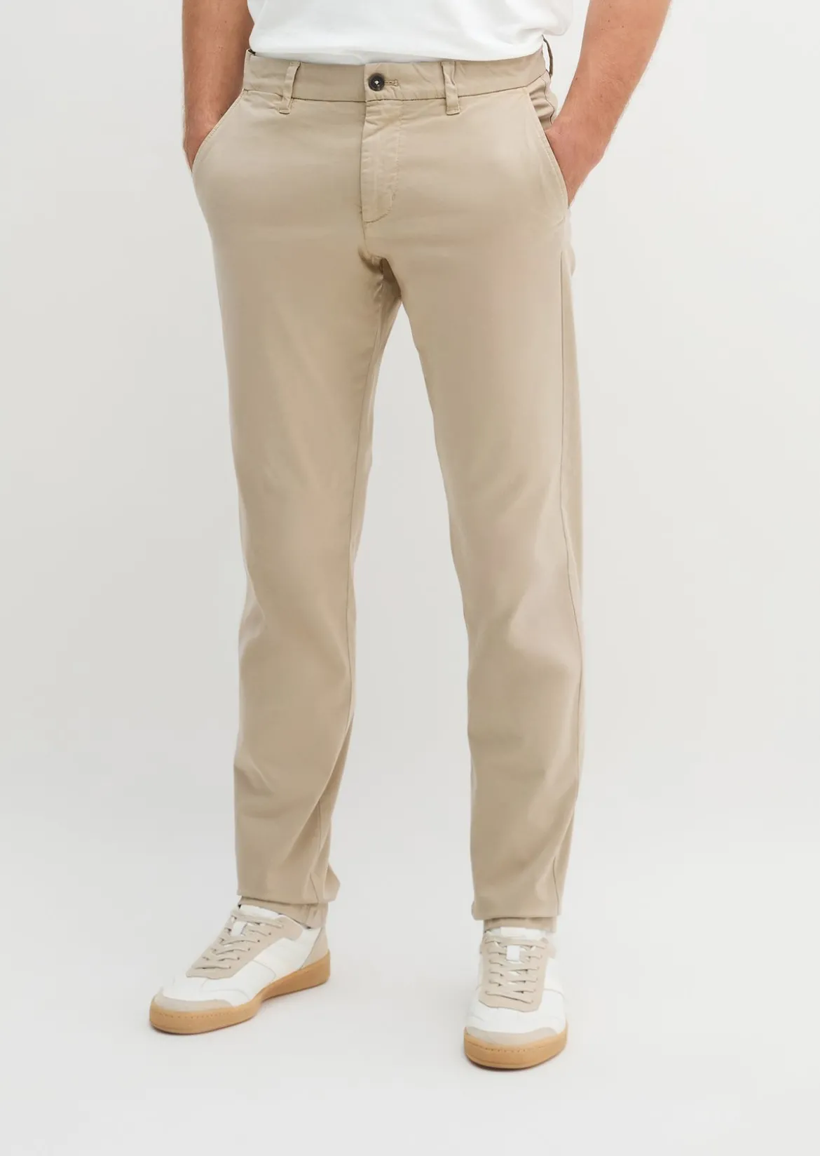 Chino Model Osby tapered aus Bio-Baumwoll-Mix