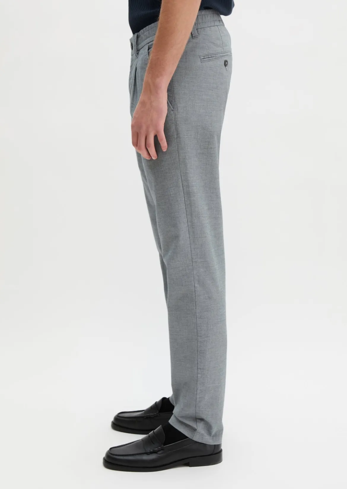 Chino Model Stig Jogger pleats shaped mit Bundfalten-Details