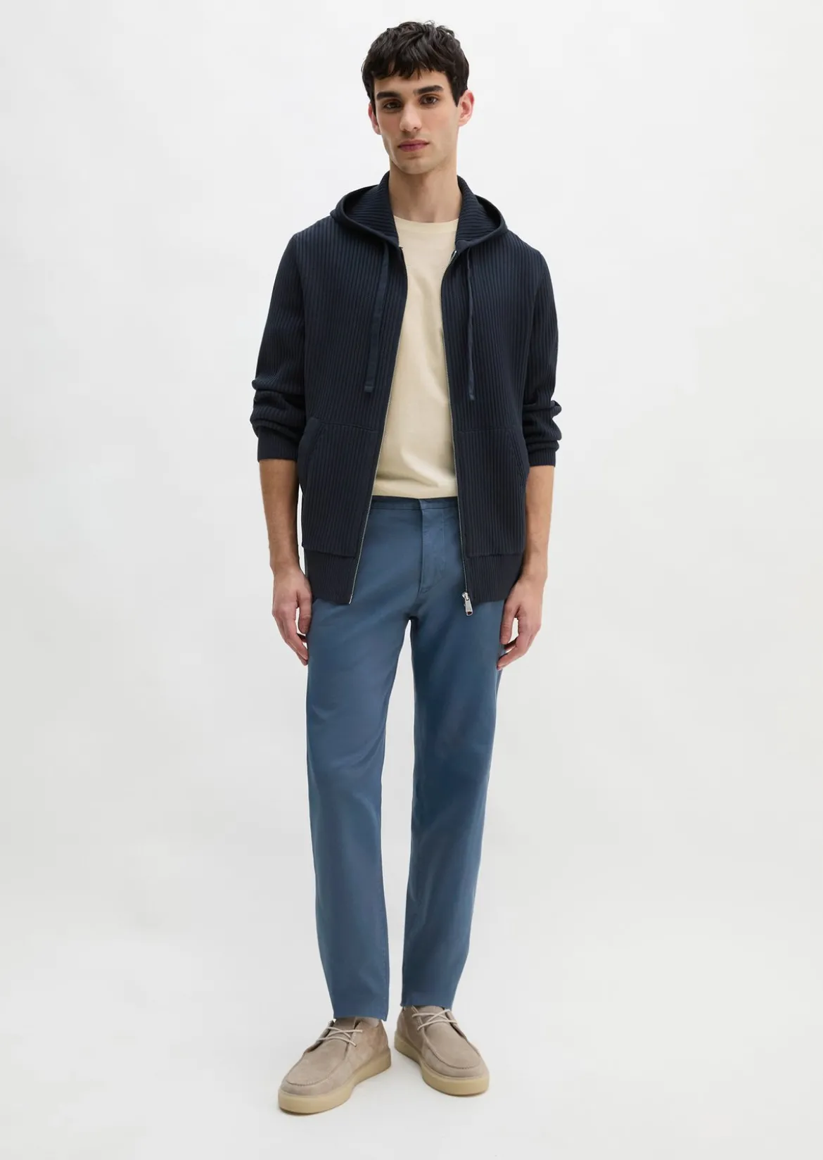 Chino Model Stig shaped aus Bio-Baumwoll-Mix
