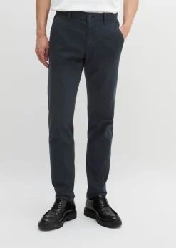 Chino Model Stig shaped aus Bio-Baumwoll-Mix