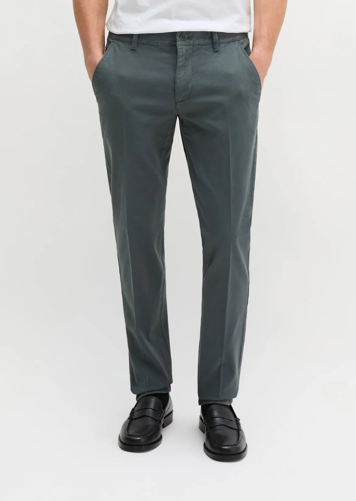 Chino Model Stig shaped aus Bio-Baumwoll-Mix