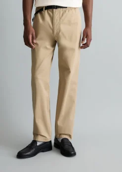 Chino Model Sune relaxed mit integriertem Gürtel