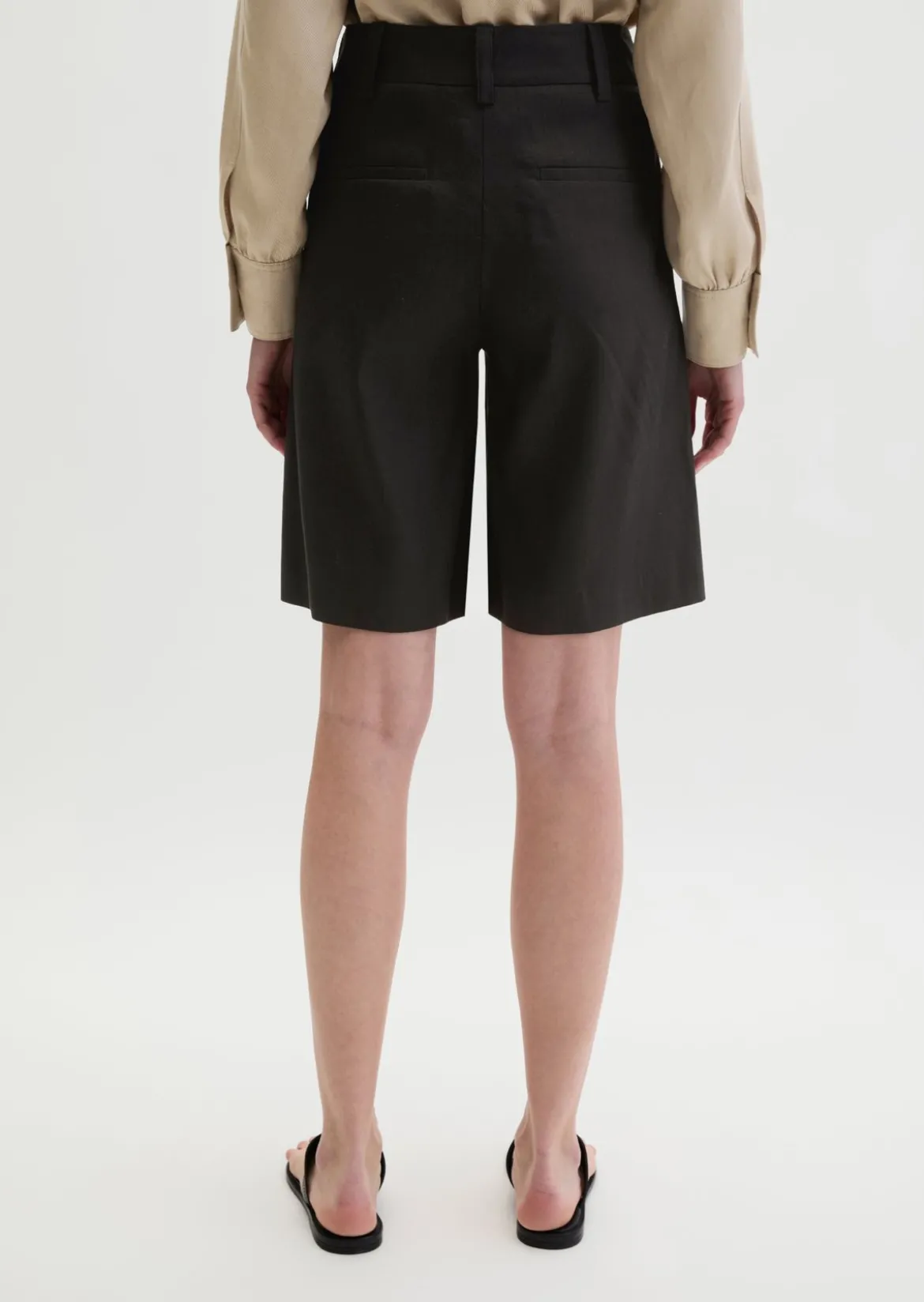 Chino-Shorts flared aus Viskose-Leinen-Stretch