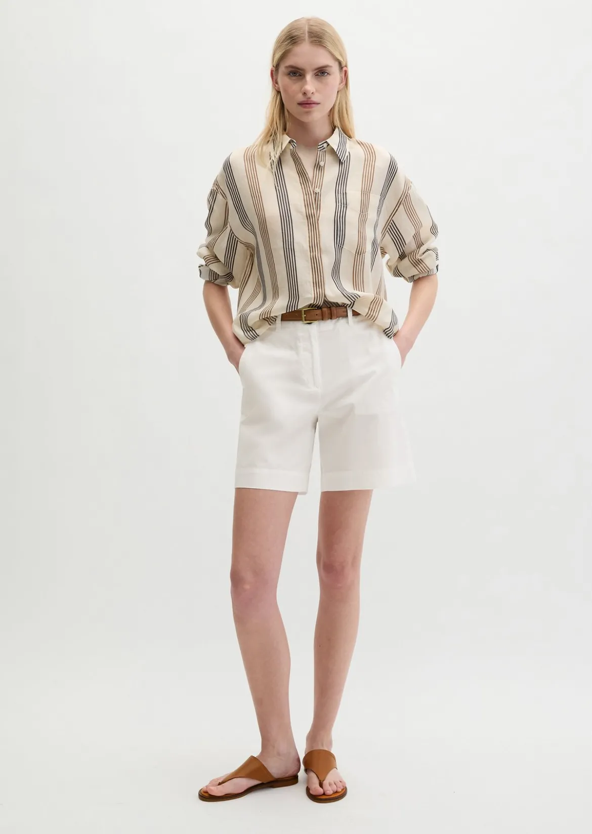 Chino-Shorts Model Lande wide aus Organic Cotton-Lyocell-Leinen-Mix