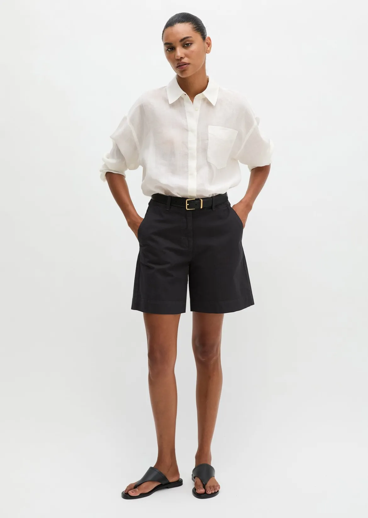 Chino-Shorts Model Lande wide aus Organic Cotton-Lyocell-Leinen-Mix