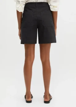 Chino-Shorts Model Lande wide aus Organic Cotton-Lyocell-Leinen-Mix