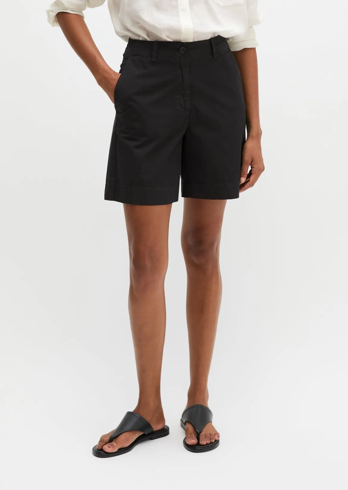Chino-Shorts Model Lande wide aus Organic Cotton-Lyocell-Leinen-Mix