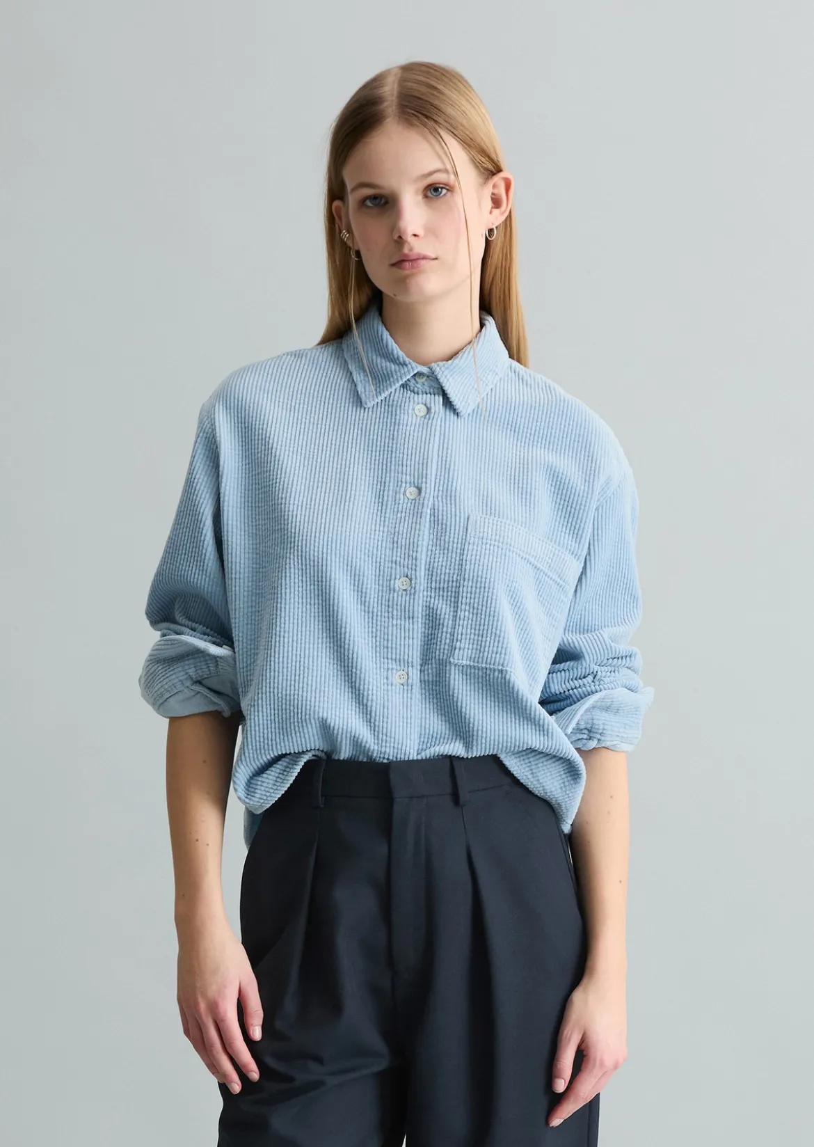 Cordbluse loose mit lässiger Bubble-Struktur