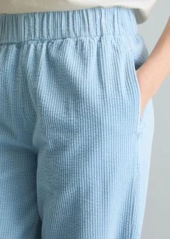 Cordhose wide straight leg mit lässiger Bubble-Struktur