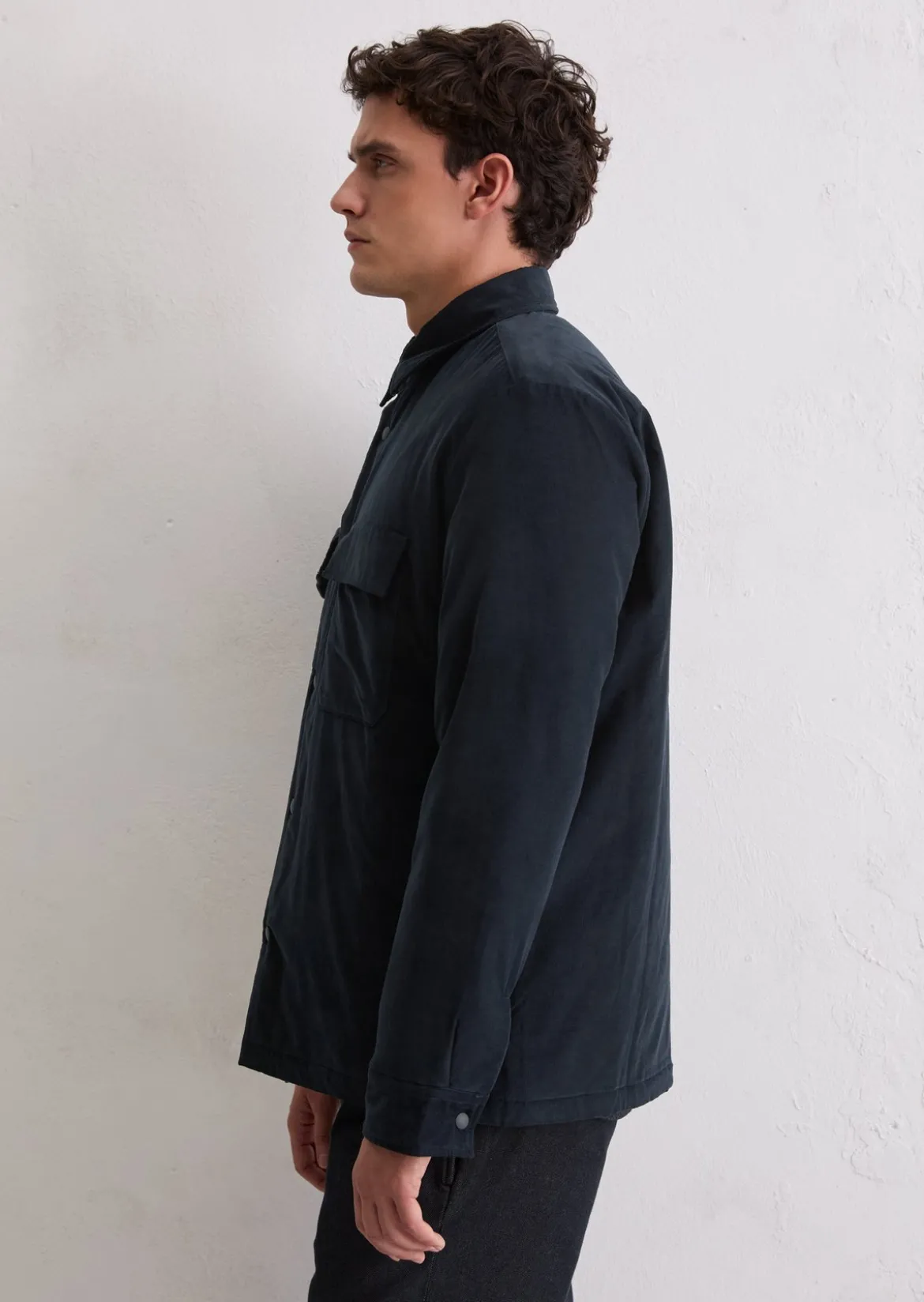 Cord-Overshirt mit leichter Wattierung