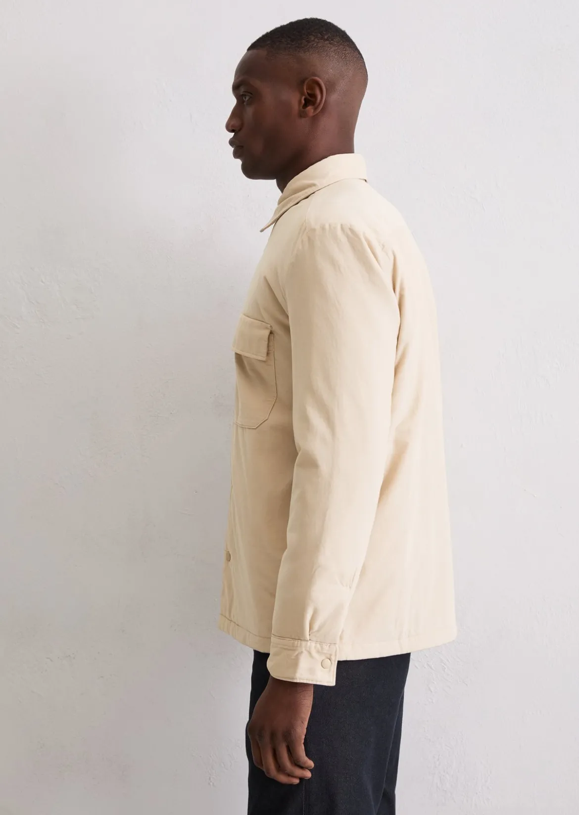 Cord-Overshirt mit leichter Wattierung