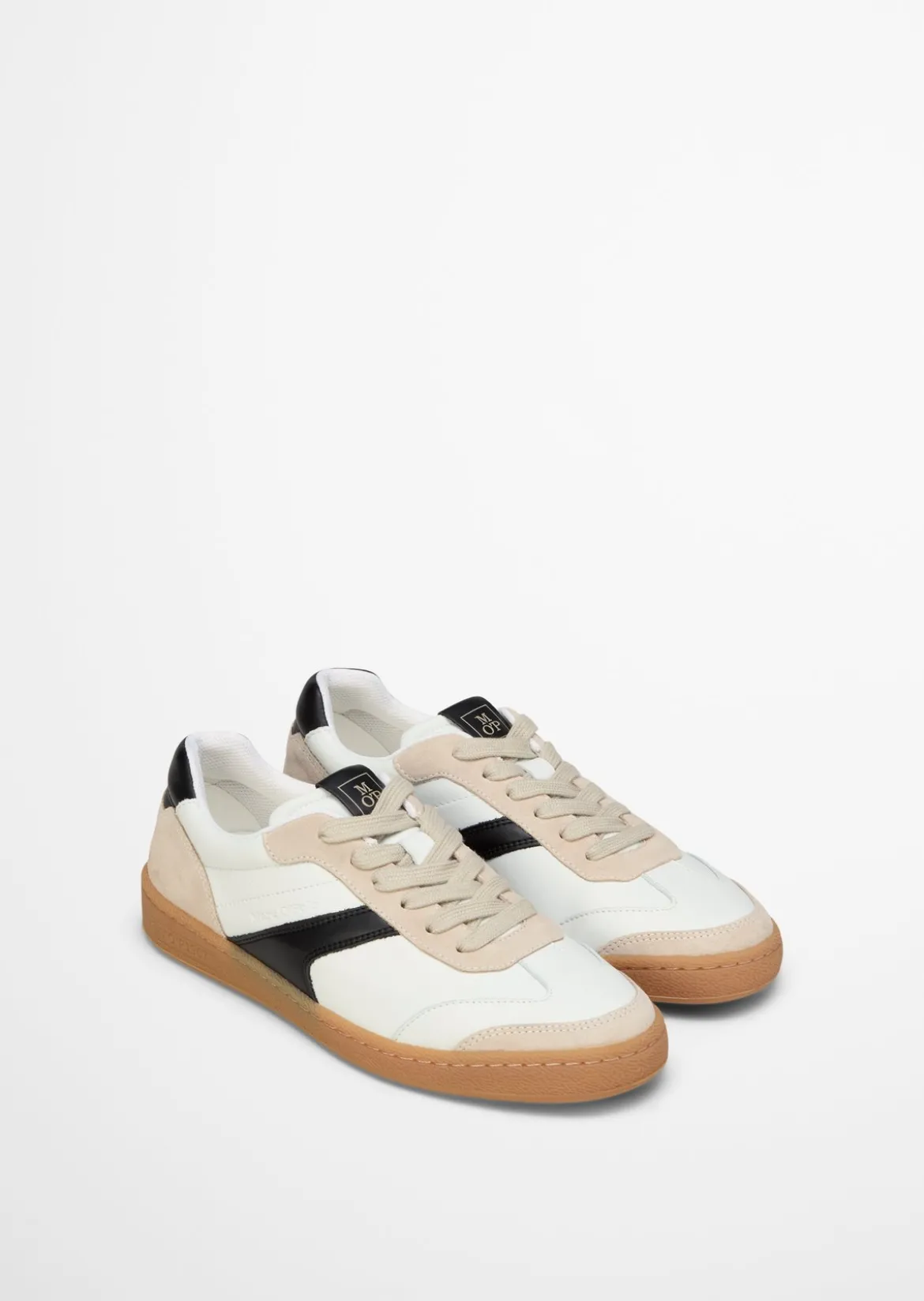 Court-Sneaker Model Court mit edlem Rindleder