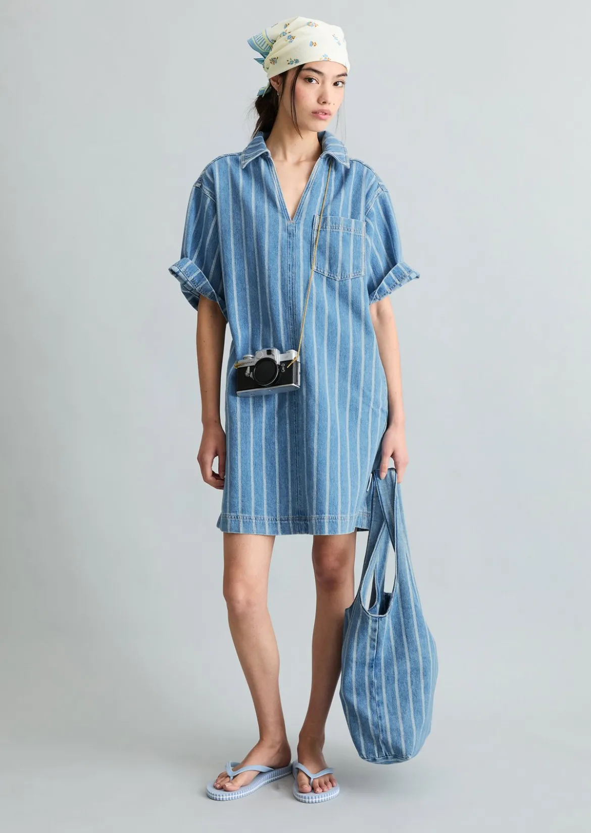 Crayfish Capsule Striped Denim Dress, Kellerfalte hinten aus reinem Organic Cotton