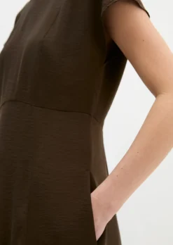 Crinkle-Kleid regular aus Viskose-Mix