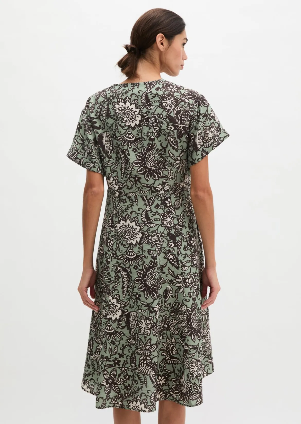 Crinkle-Kleid shaped aus bedrucktem Viskose-Mix