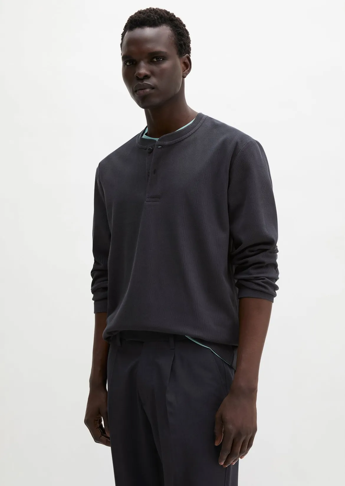 DfC Henley-Longsleeve regular aus geripptem Interlock-Jersey