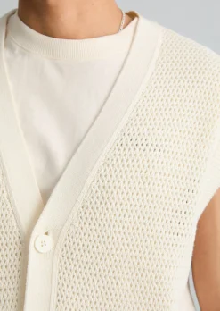 DfC Ärmellose Strickjacke relaxed mit luftiger Lochstruktur