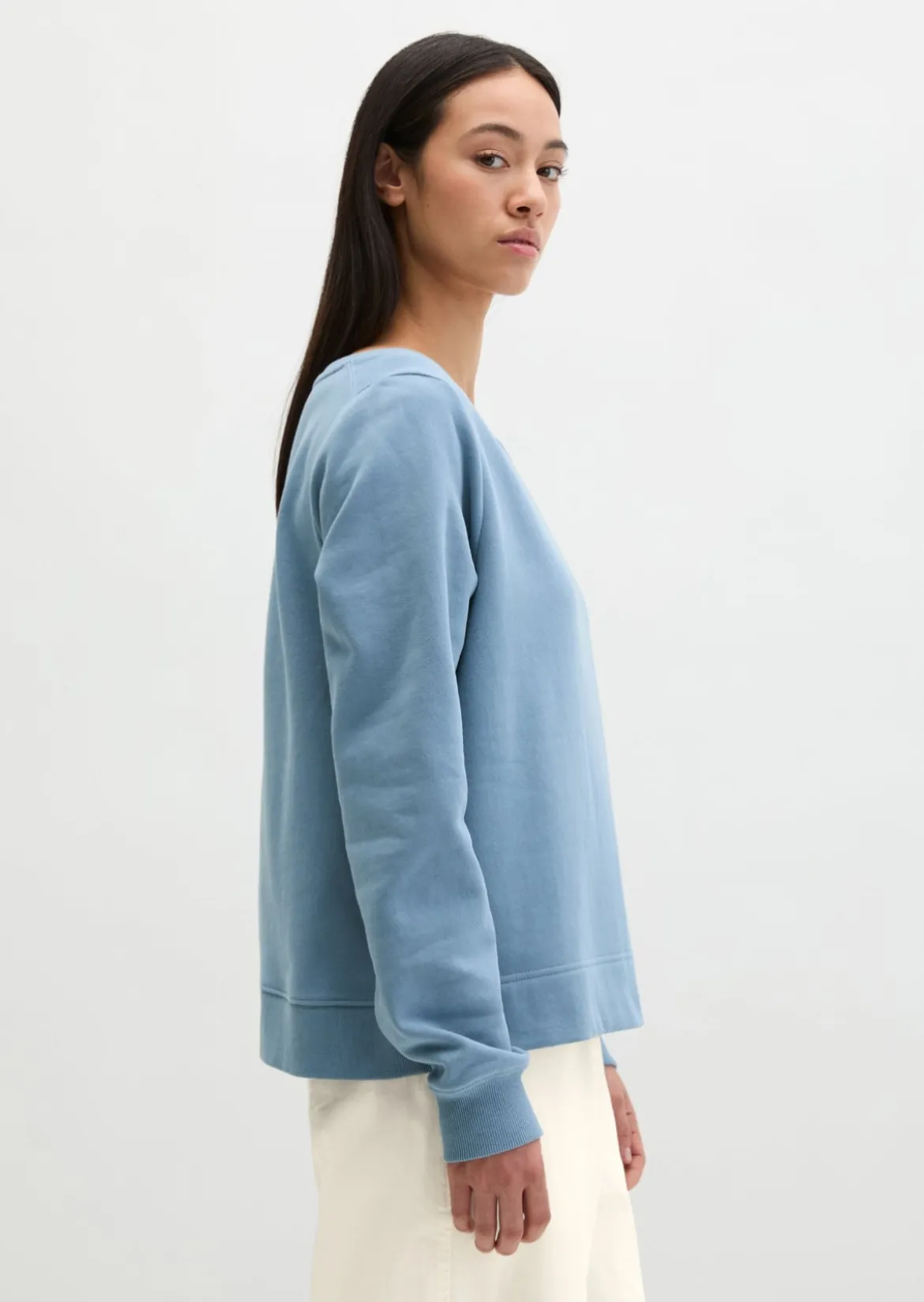 DfC Sweatshirt relaxed garment-dyed mit gepeachter Oberfläche