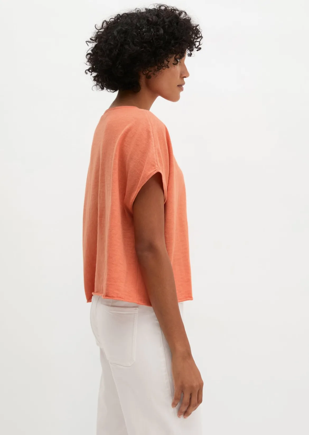 Feinstrick-Pullover loose mit überschnittener Schulter