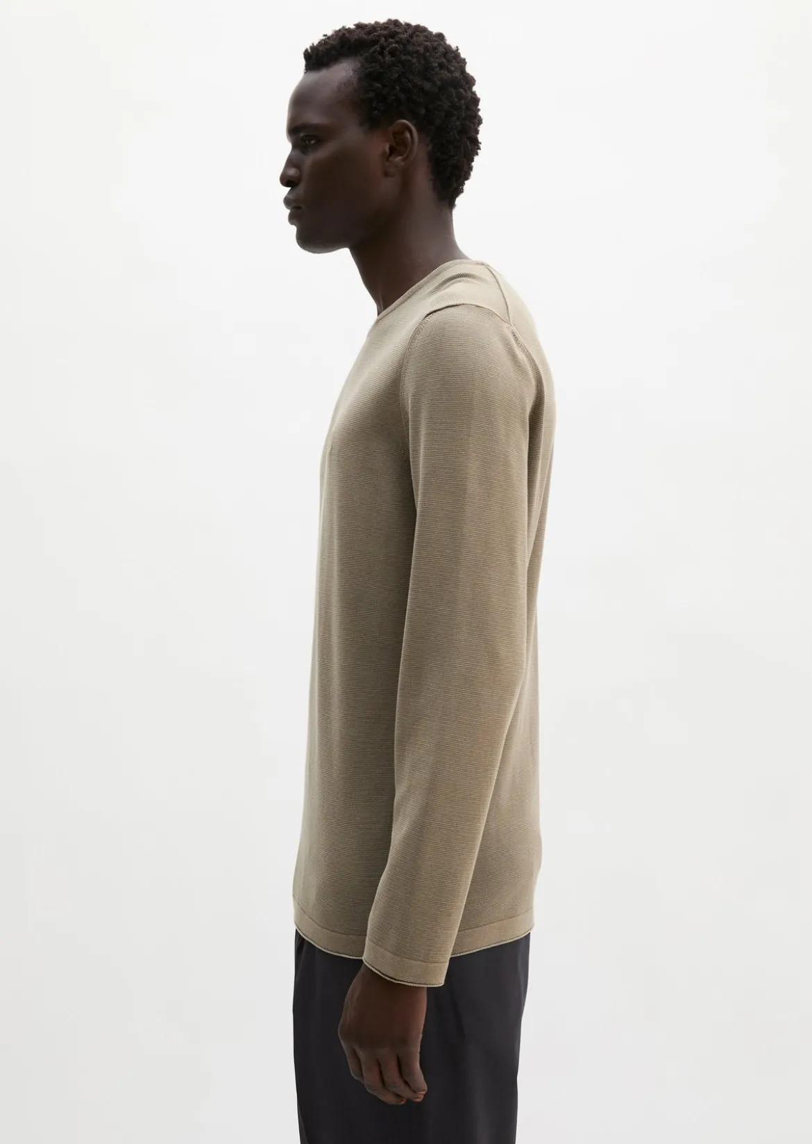 Feinstrick-Pullover regular aus zertifizierter Bio-Baumwolle